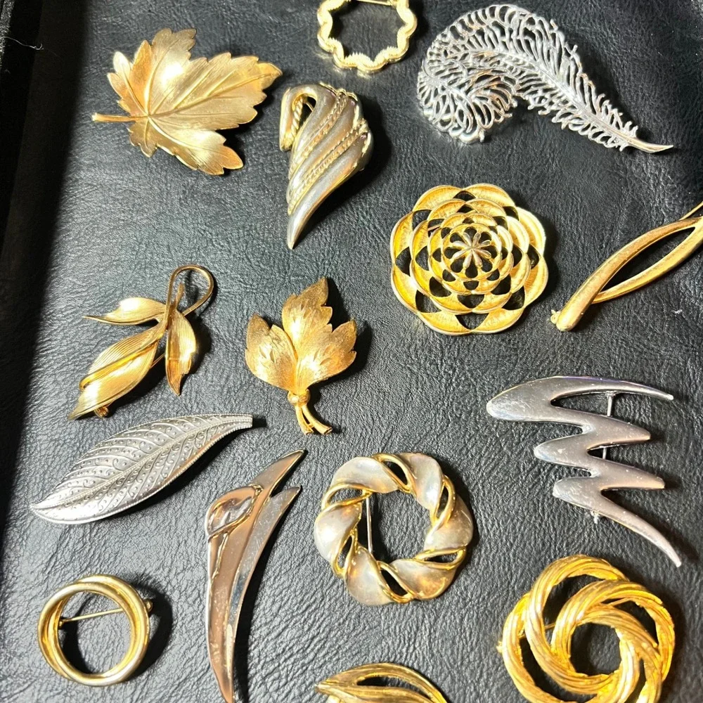 Vintage Brooch Lot 16pc Gold Silver Tone Leaf Floral‎ Geometric Mixed Size 90s